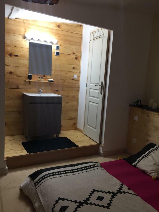 Dependance Privee - Halte Route Apartment Льо Тор Екстериор снимка