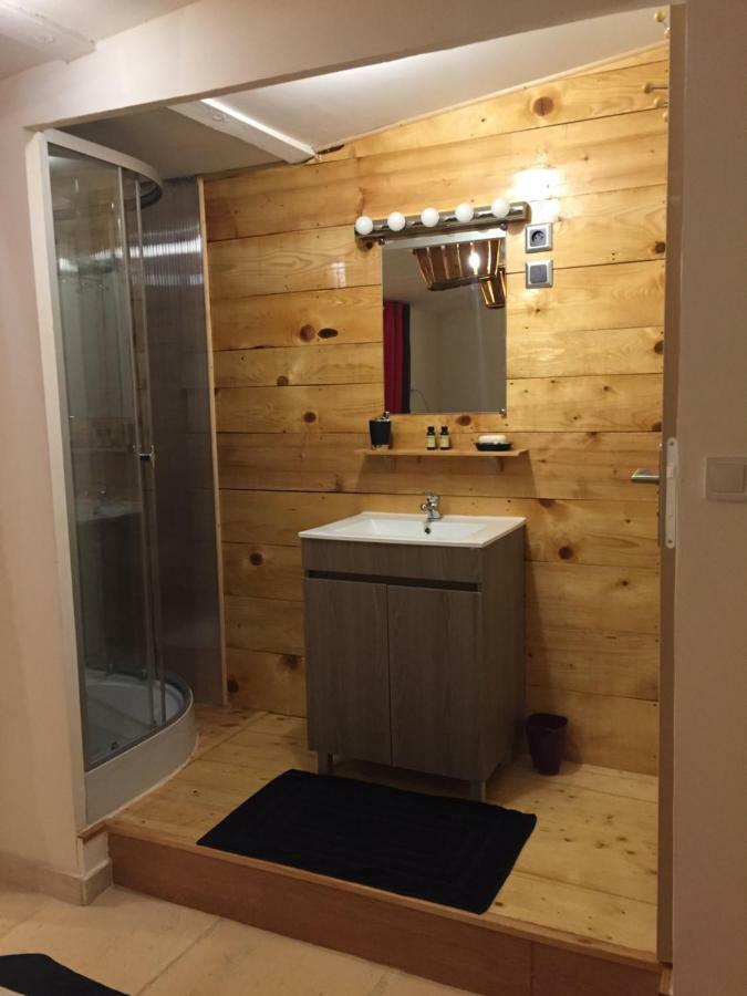 Dependance Privee - Halte Route Apartment Льо Тор Екстериор снимка